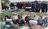 غبارروبی و عطرافشانی گلزار شهید والامقام به مناسبت هفته دولت در روستای مچ