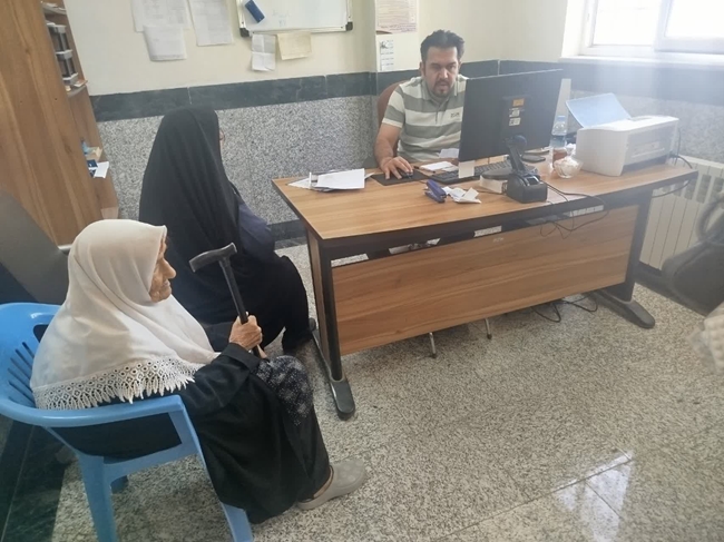 روایتی از خدمت جهادی در ششتمد؛ تجلی همدلی کادر درمان و خیرین سلامت 